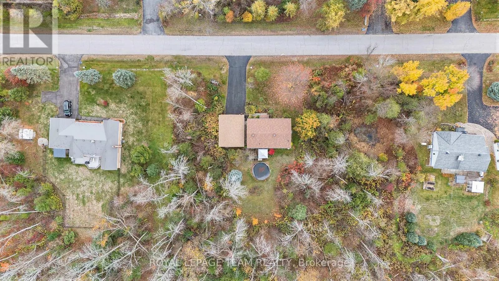 4 BLACK WALNUT ROAD