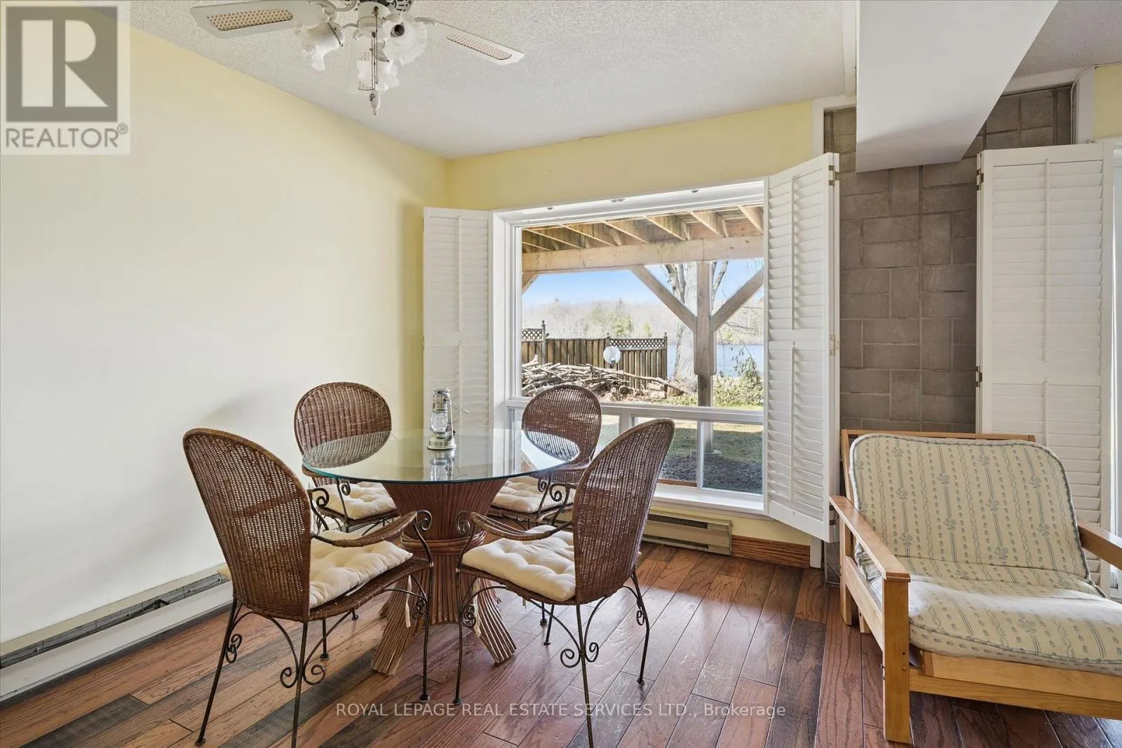 1383 MOON RIVER ROAD
