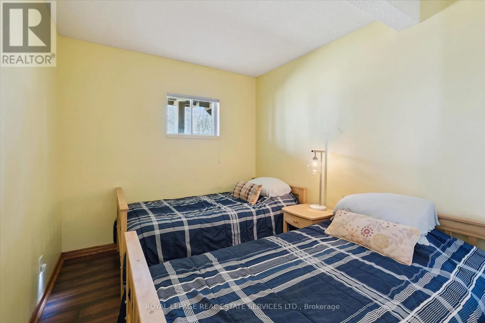 1383 MOON RIVER ROAD