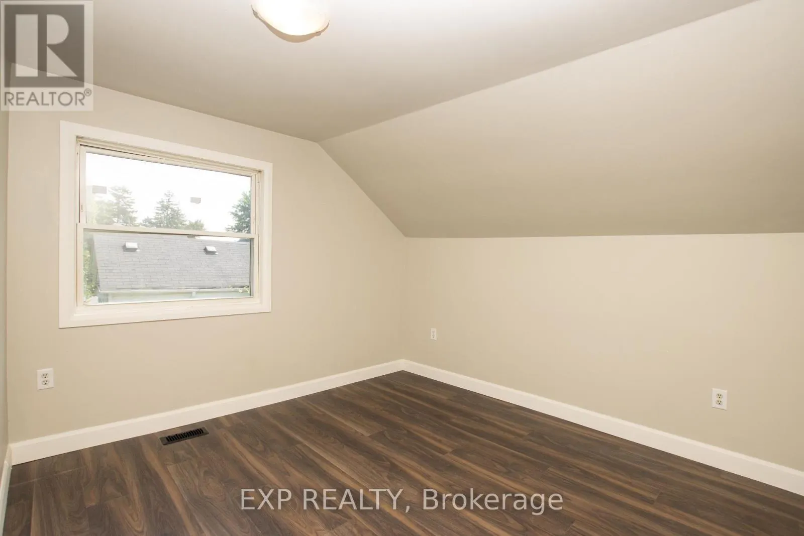 190 MUNROE STREET