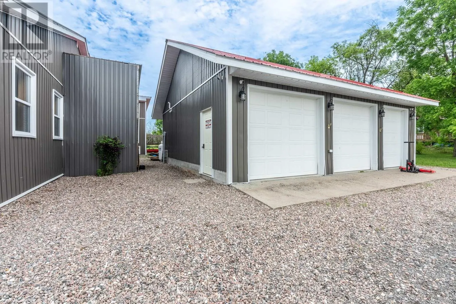 1890 QUEENSLINE ROAD