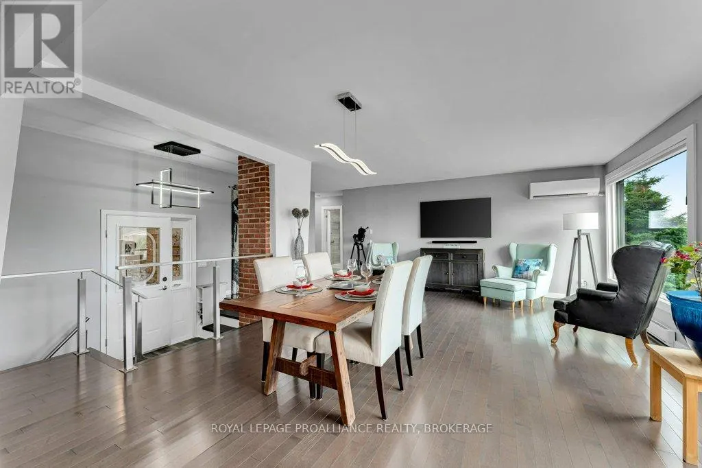 25 WILLOWBANK ROAD E