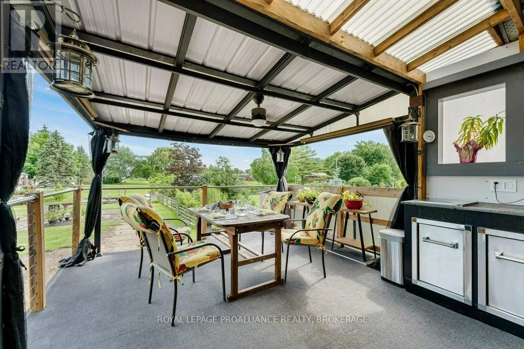 25 WILLOWBANK ROAD E