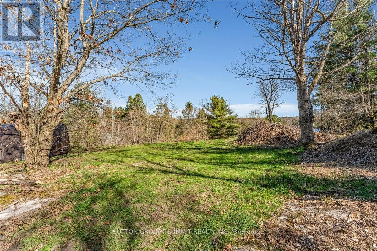49 PINERIDGE DRIVE
