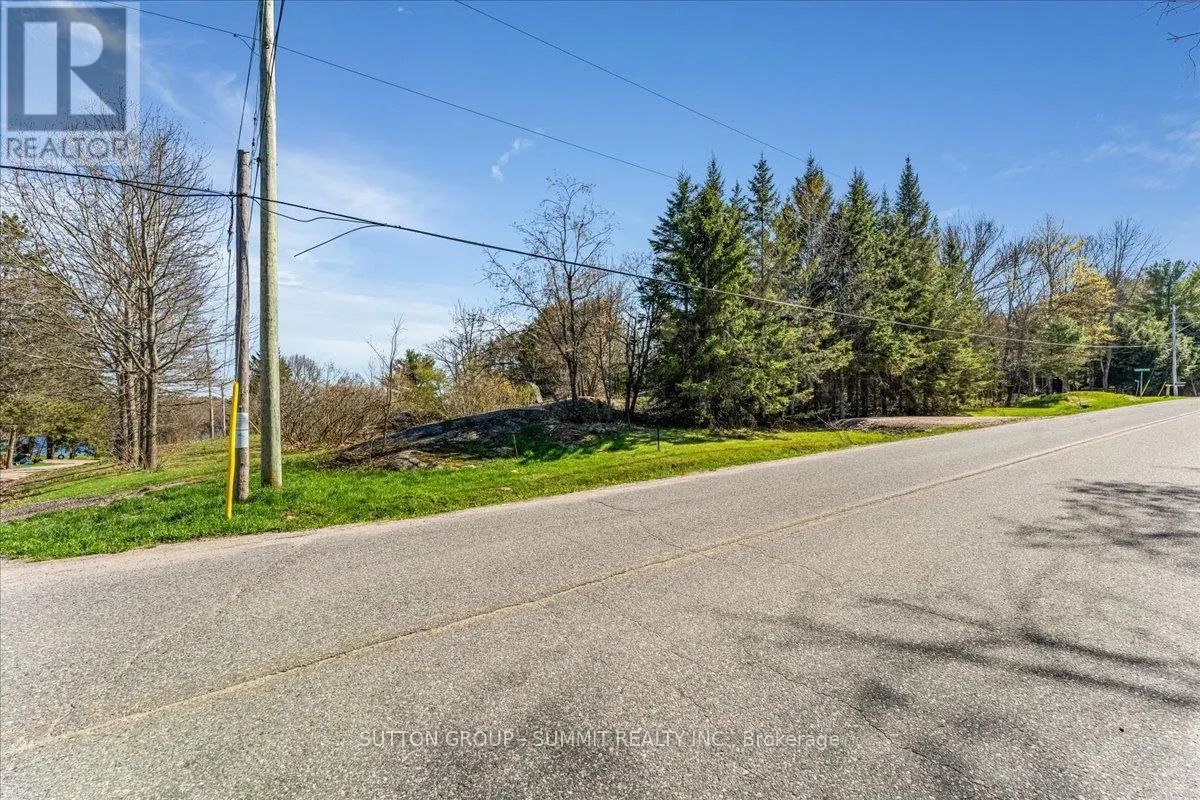 49 PINERIDGE DRIVE