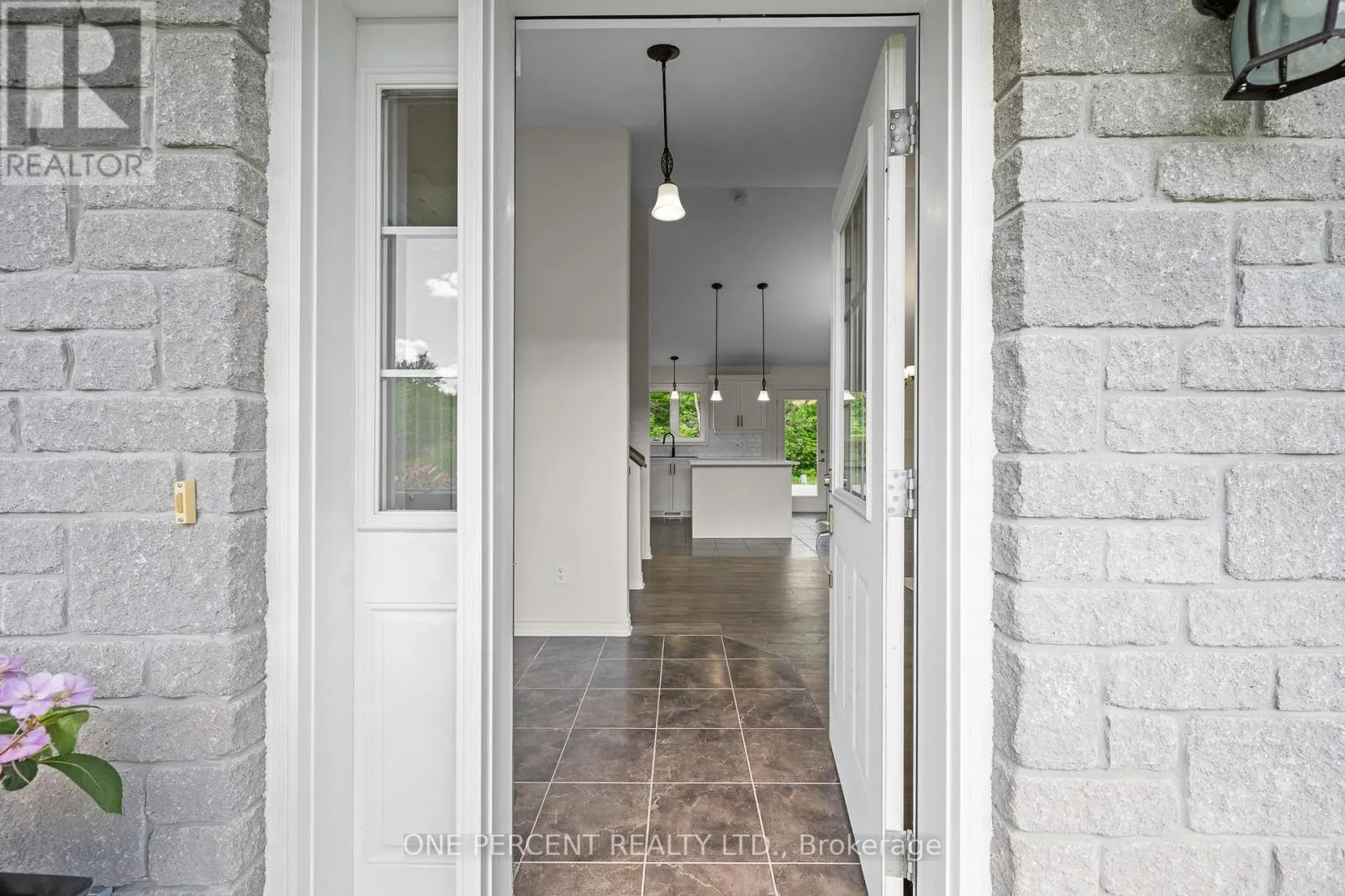 42 STONEWALK DRIVE