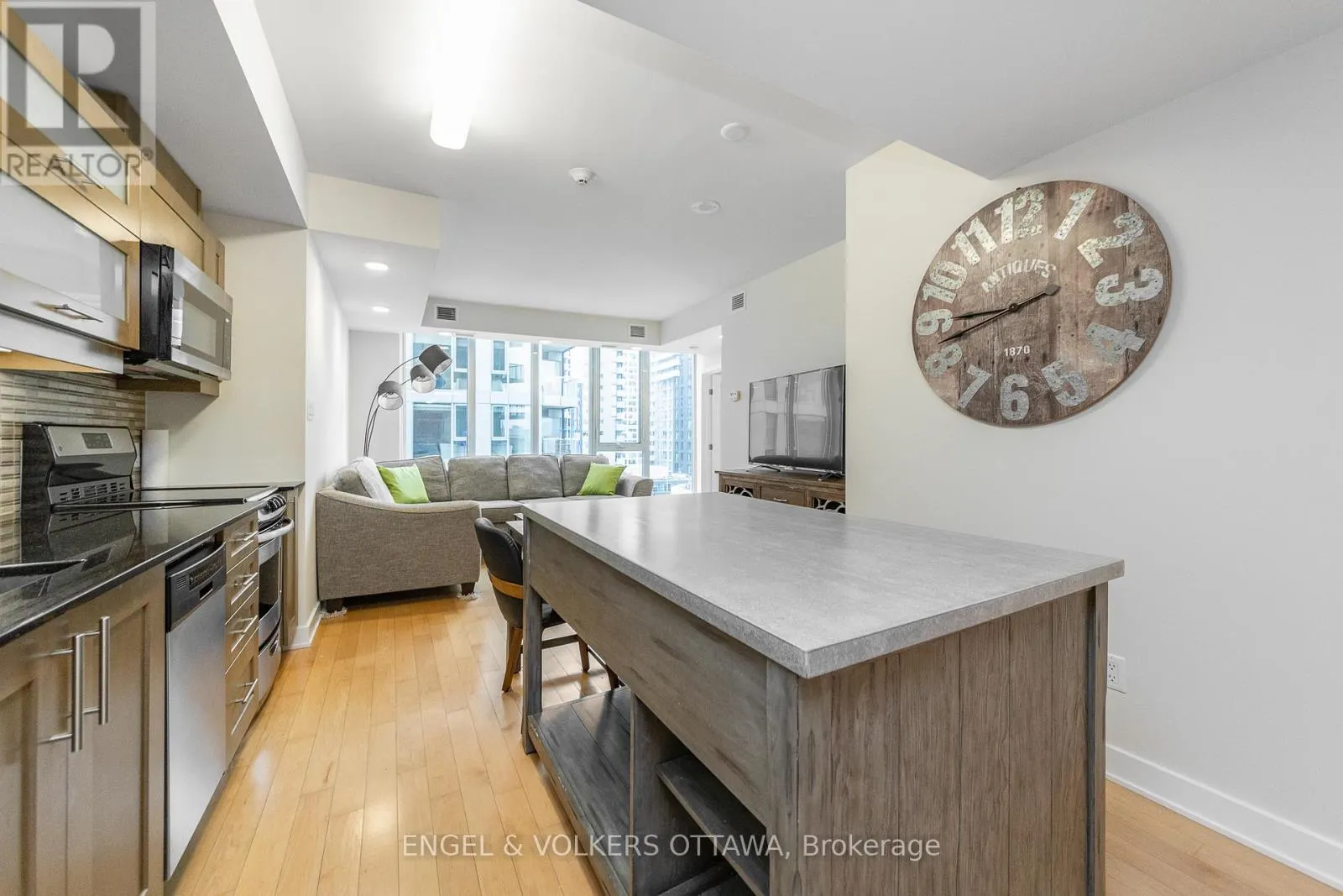 1103 - 40 NEPEAN STREET