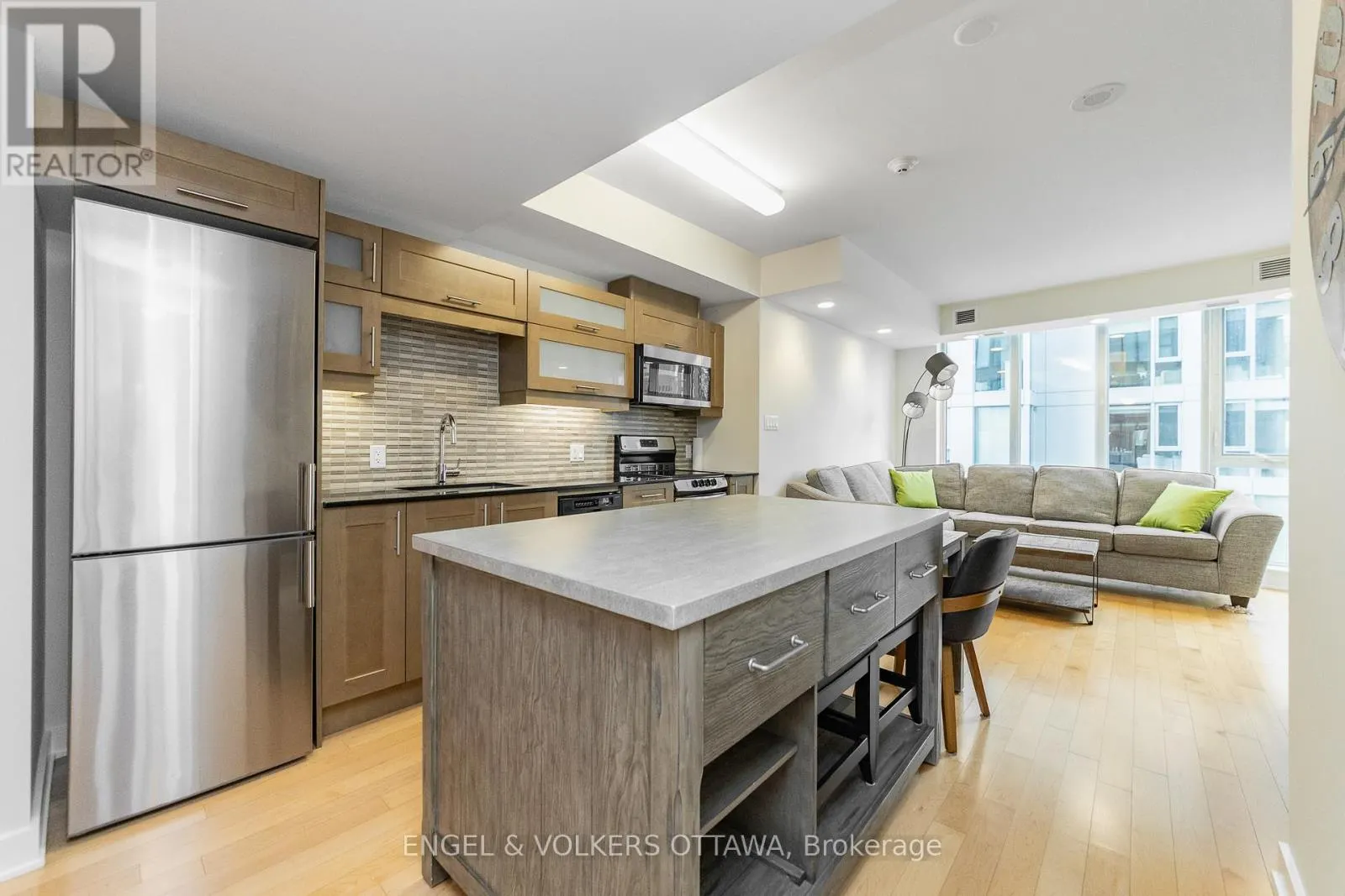 1103 - 40 NEPEAN STREET