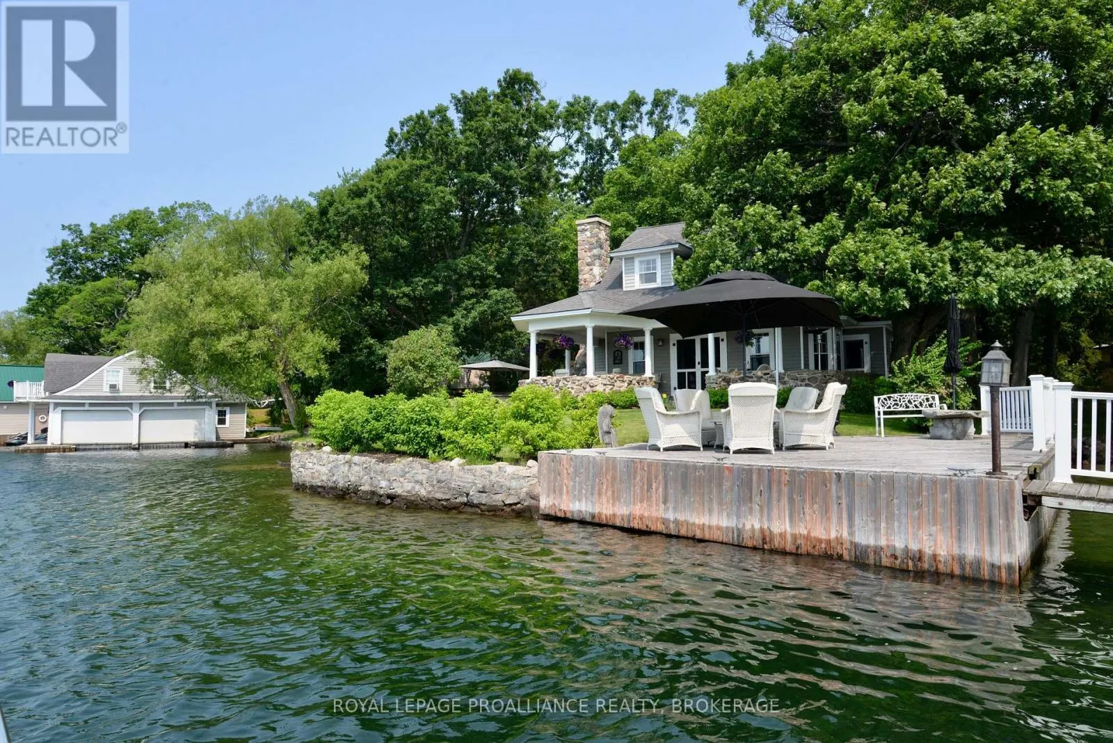 121 TREMONT PARK ISLAND