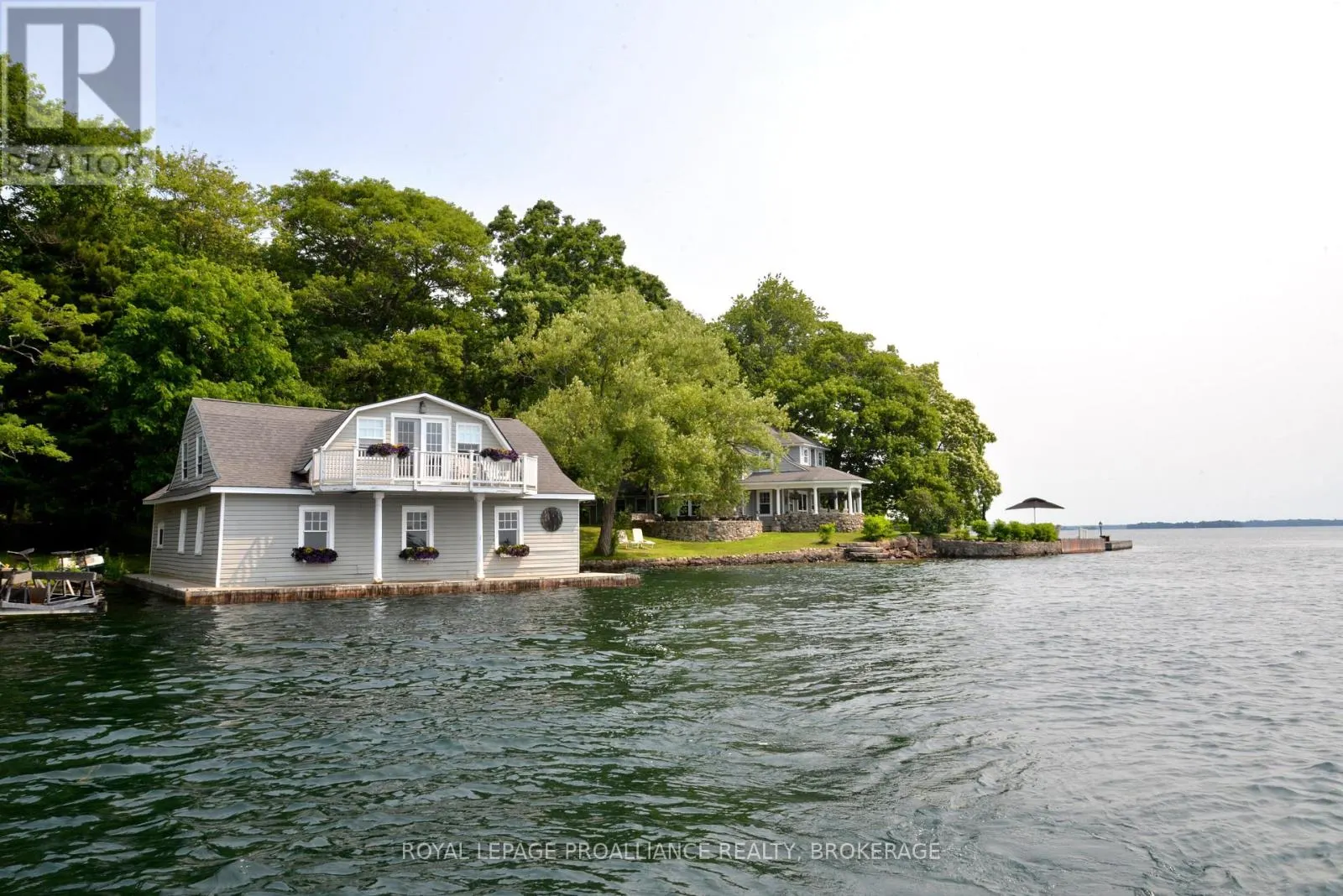 121 TREMONT PARK ISLAND