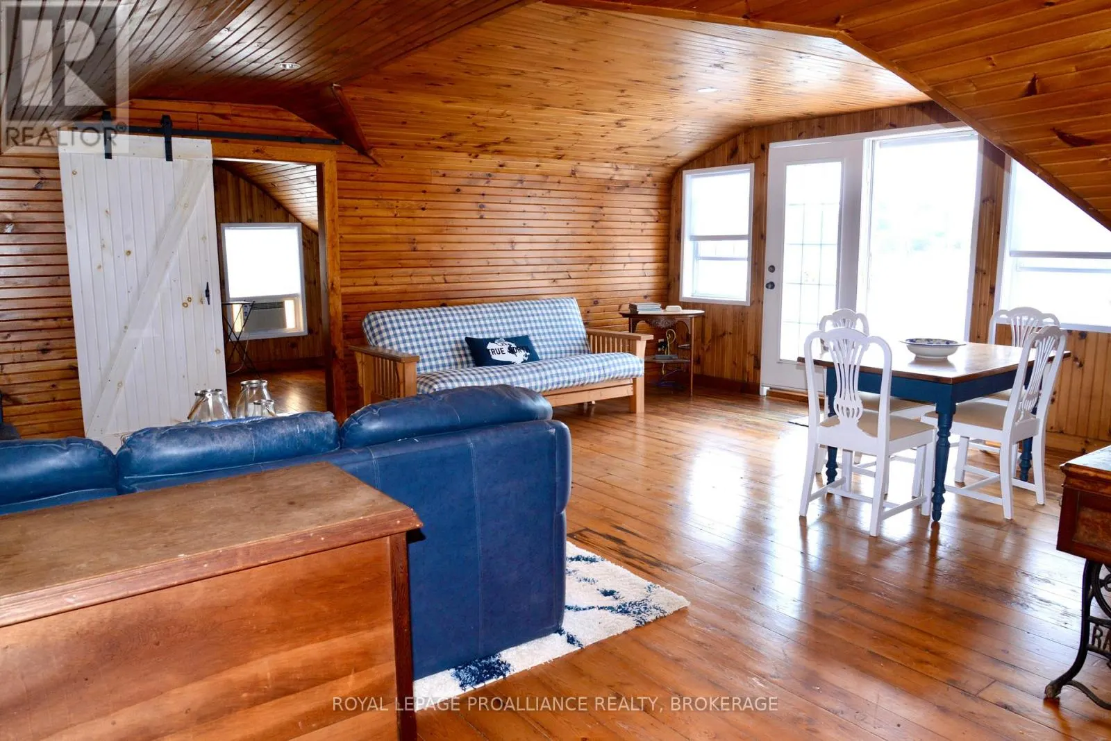 121 TREMONT PARK ISLAND