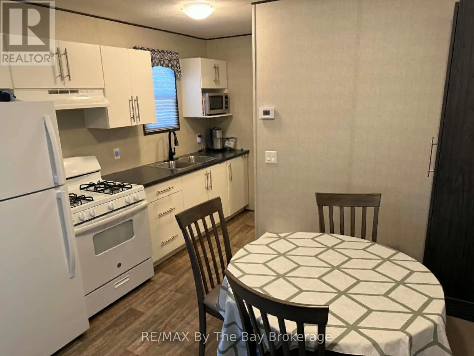 210 - 1082 SHAMROCK MARINA ROAD #210