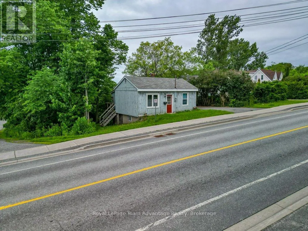 41 EMILY STREET