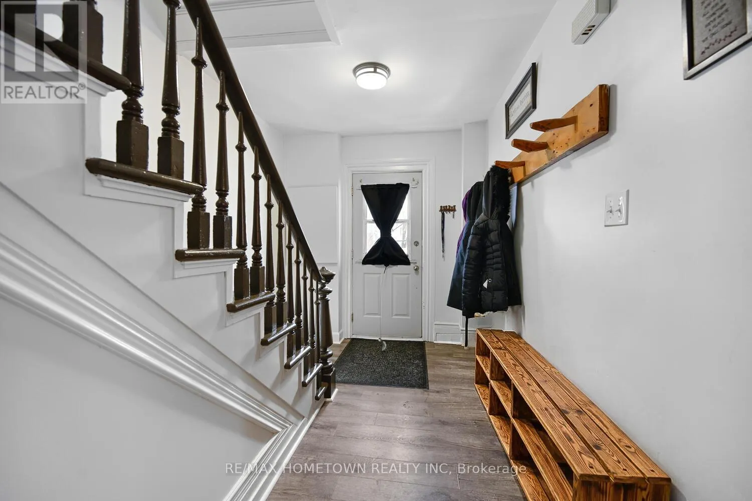 204 WOOD STREET E