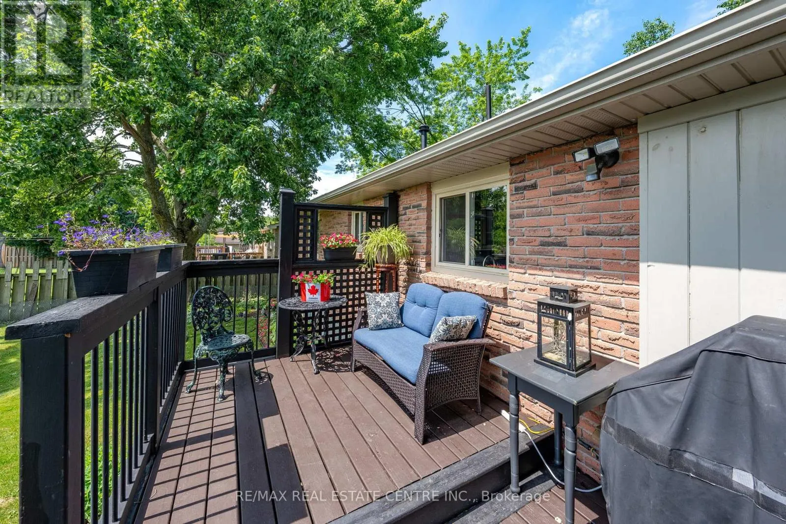 13 DOUGLAS CRESCENT