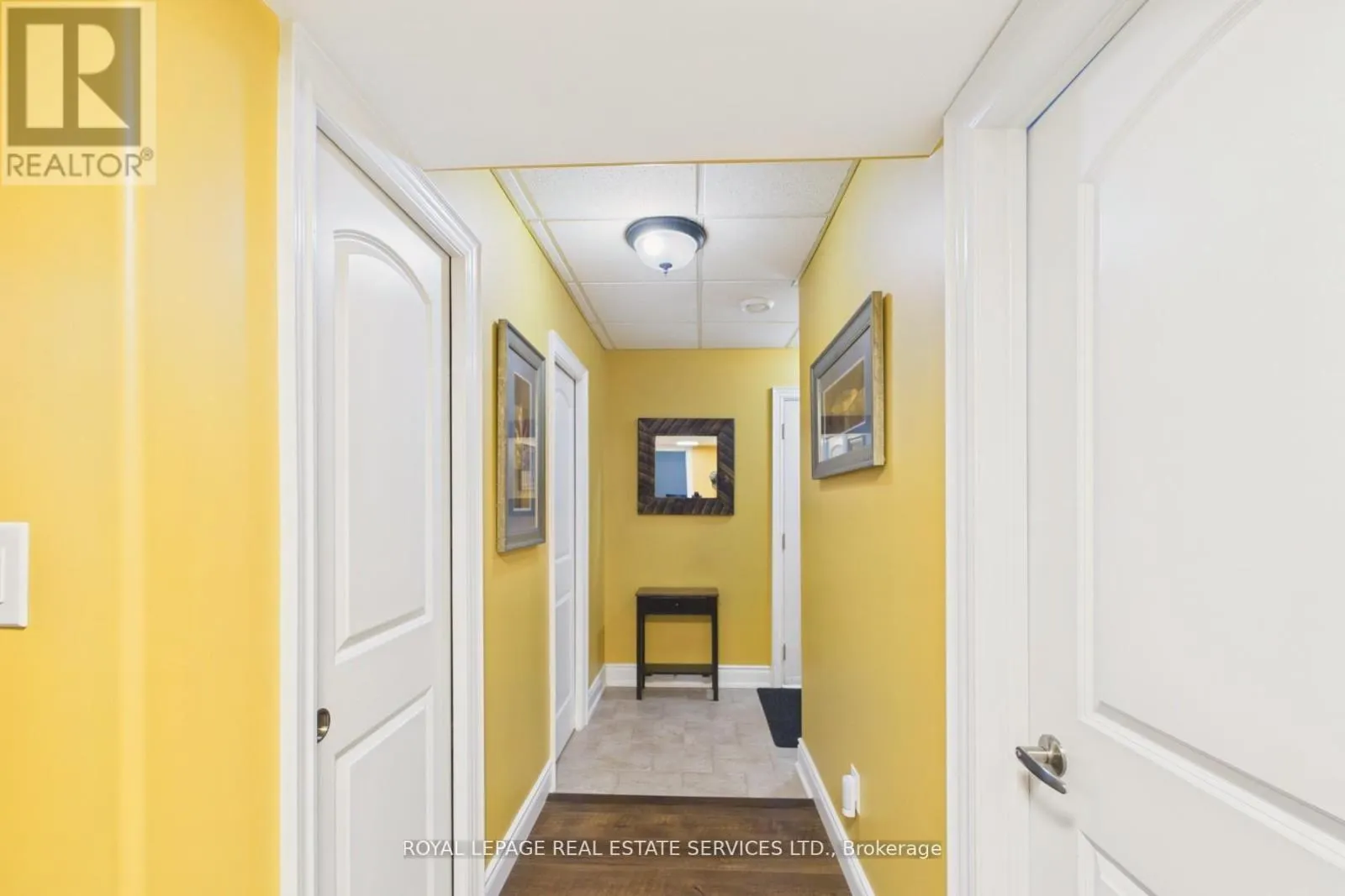1045 TOWER CRESCENT