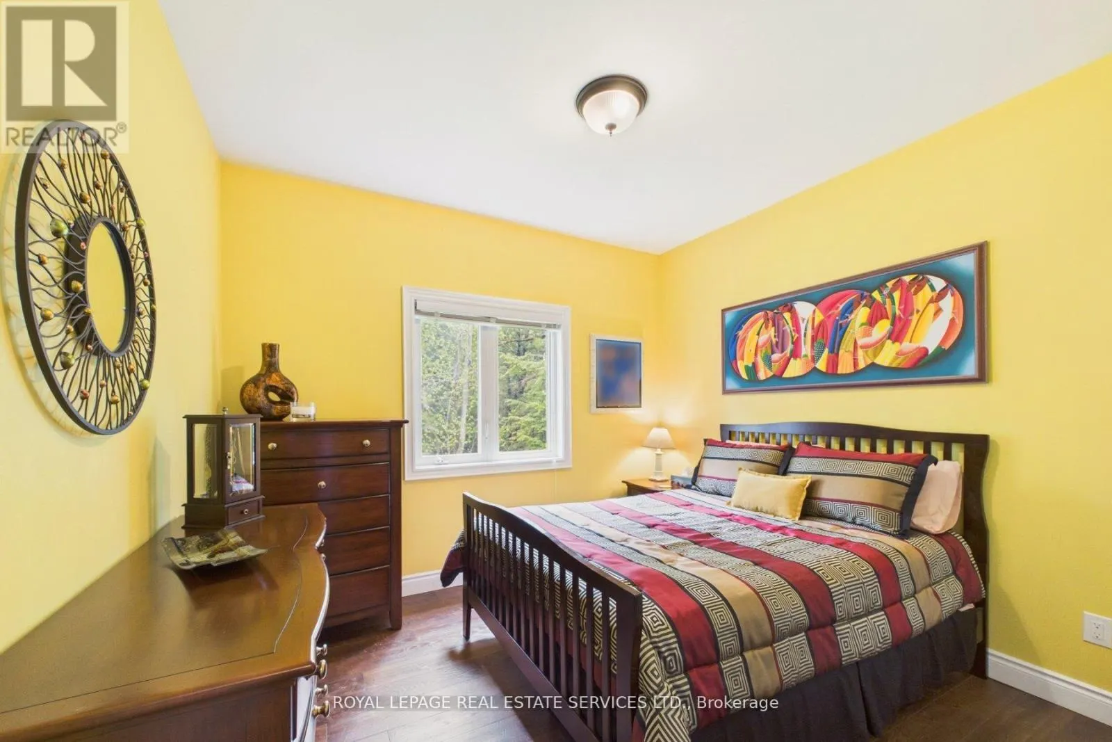 1045 TOWER CRESCENT