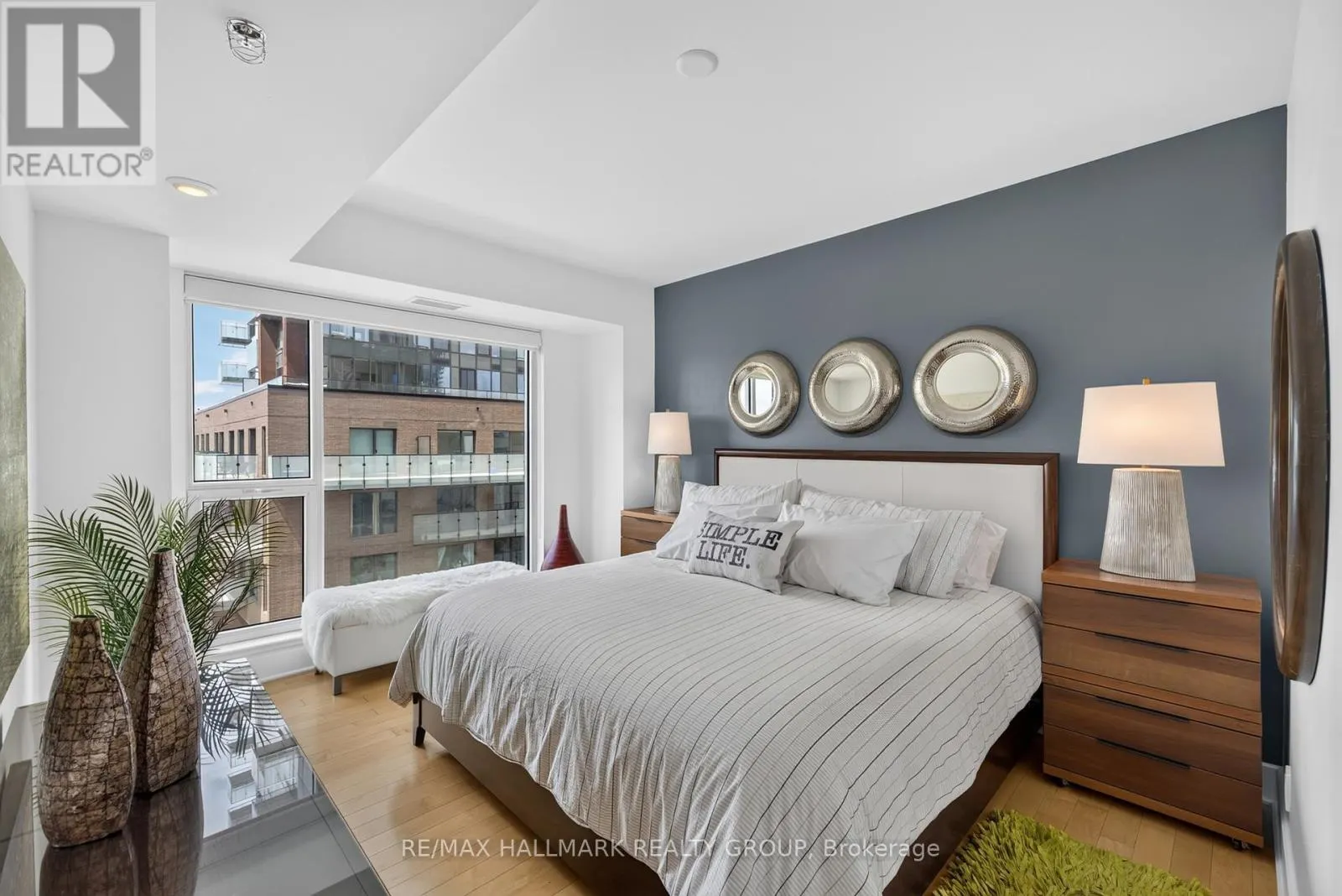 617 - 300 C LETT STREET