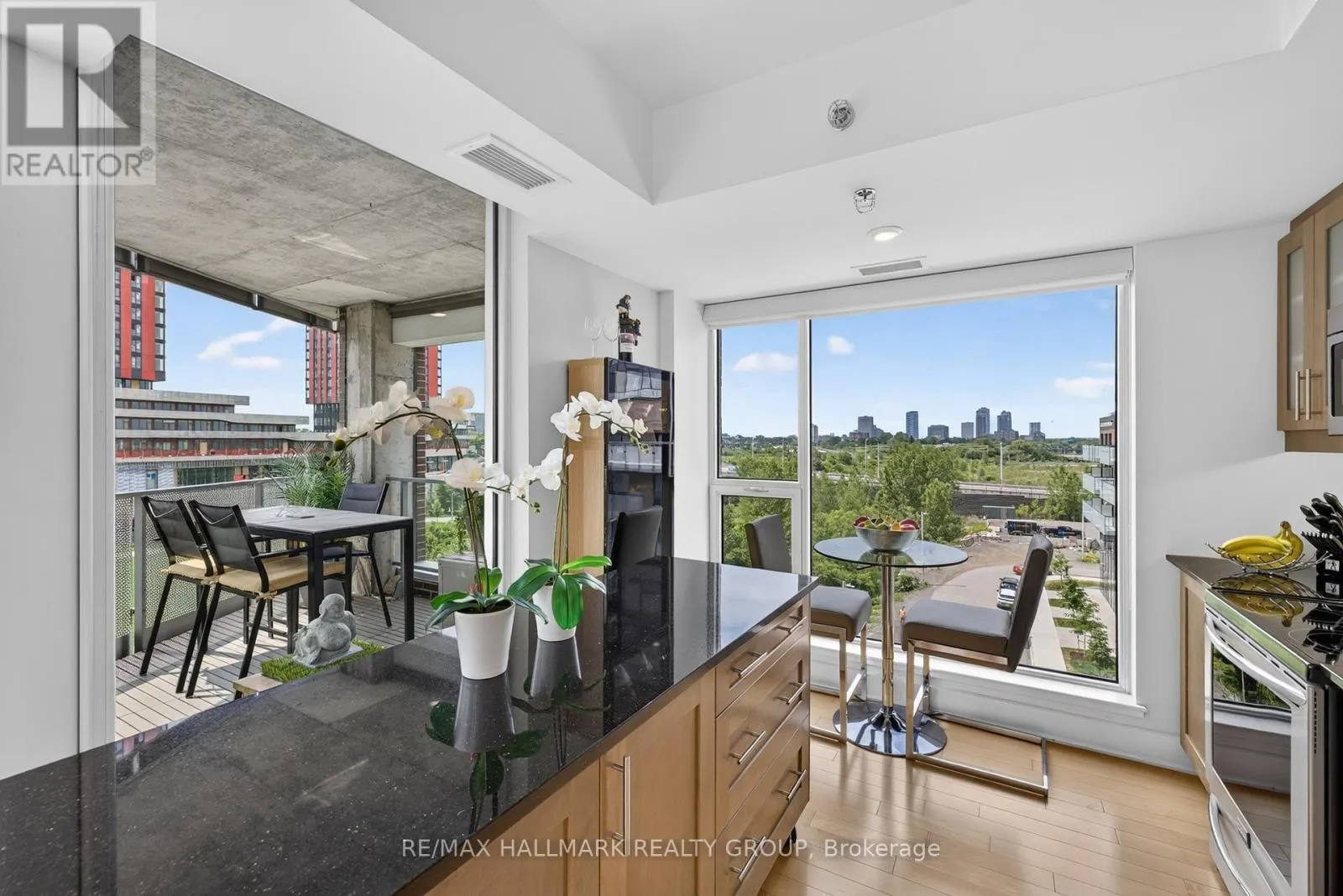 617 - 300 C LETT STREET