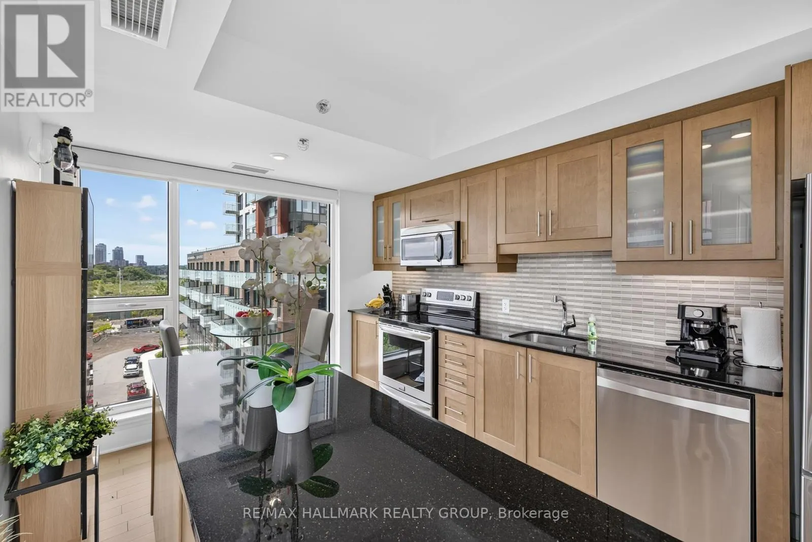 617 - 300 C LETT STREET