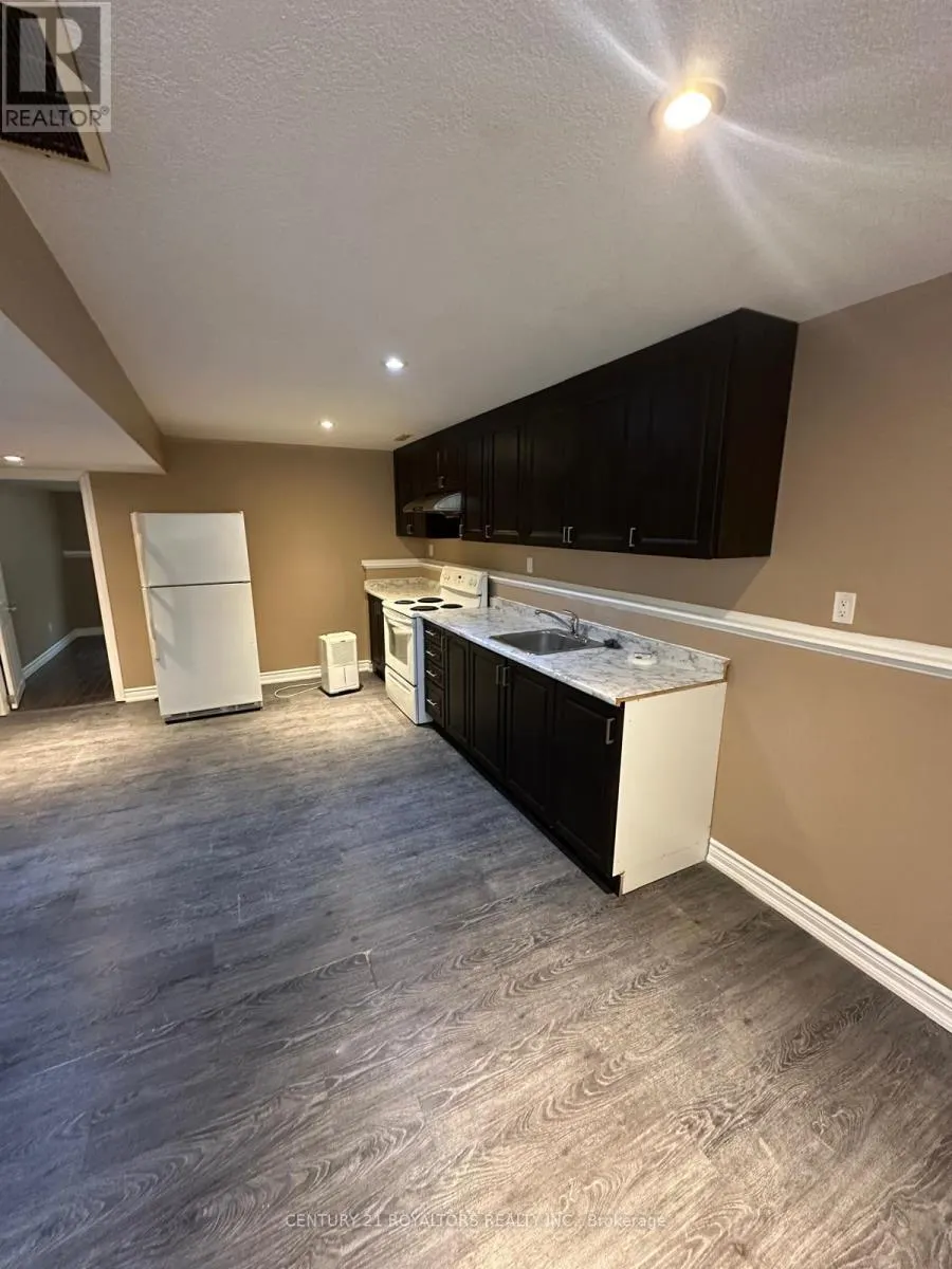 100 SOUTHVIEW COURT