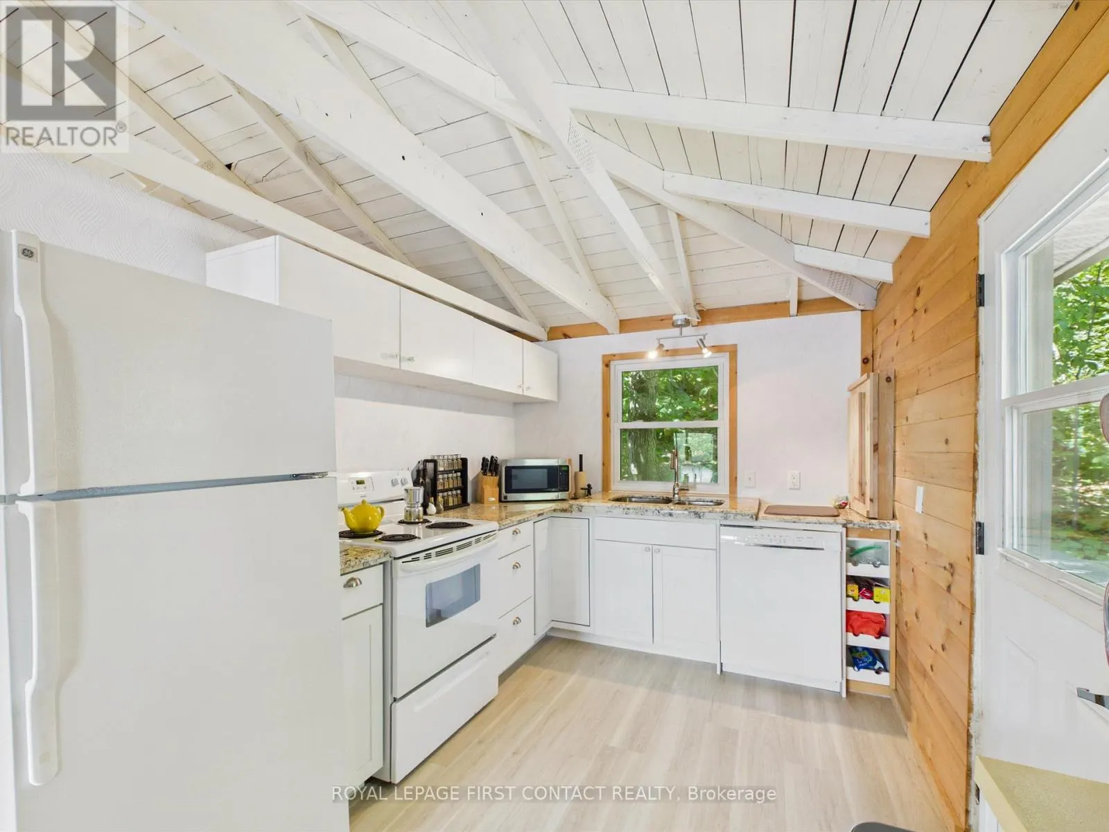321 HEALEY LAKE W/A