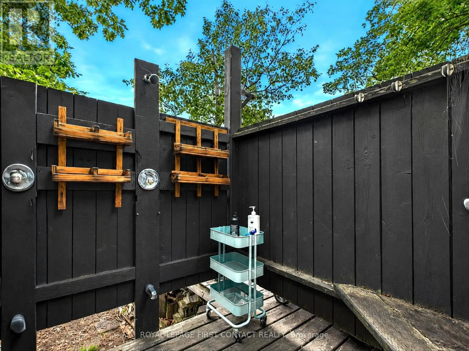321 HEALEY LAKE W/A