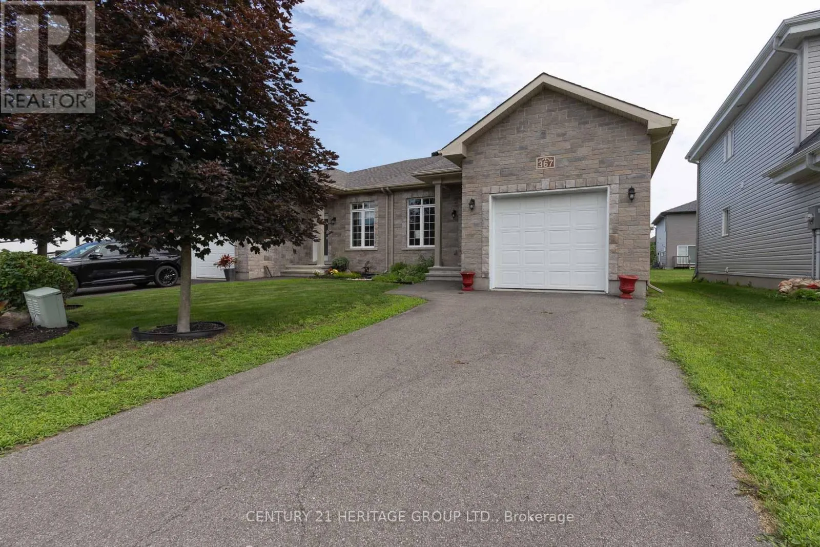 367 TRILLIUM CIRCLE