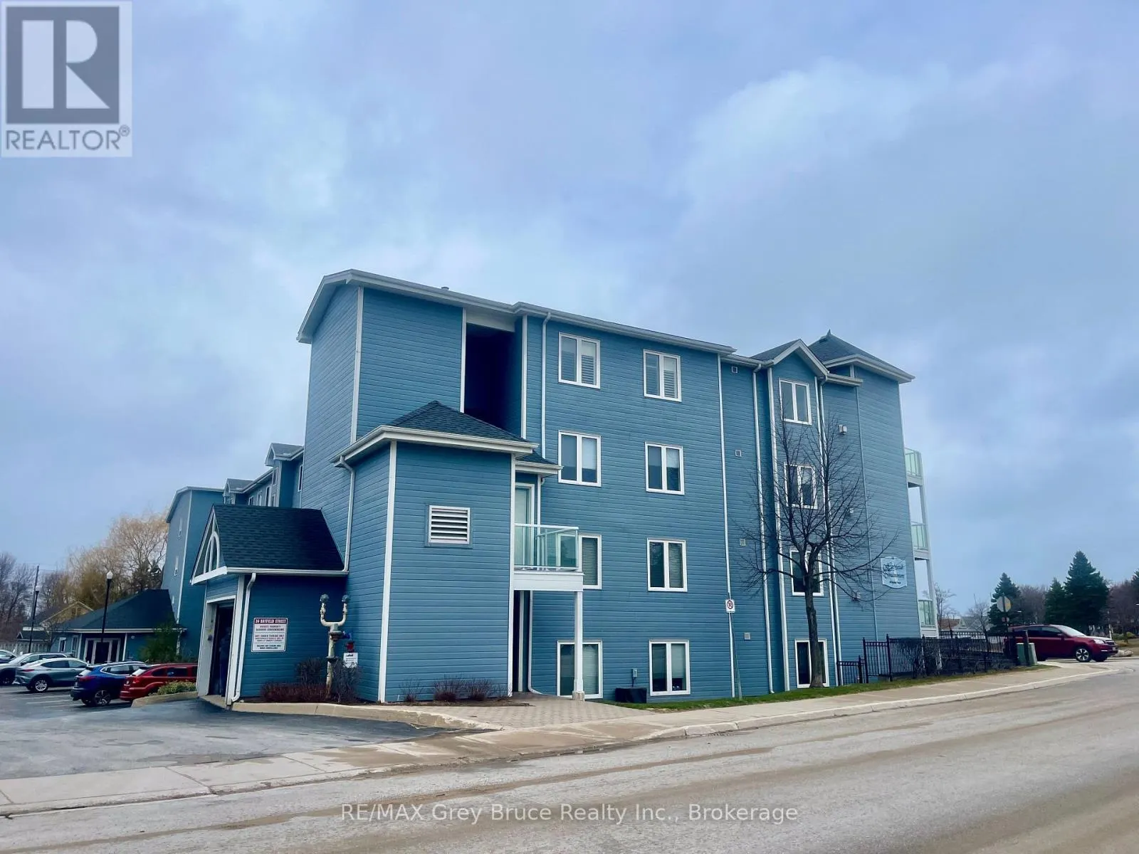 308 - 34 BAYFIELD STREET #308