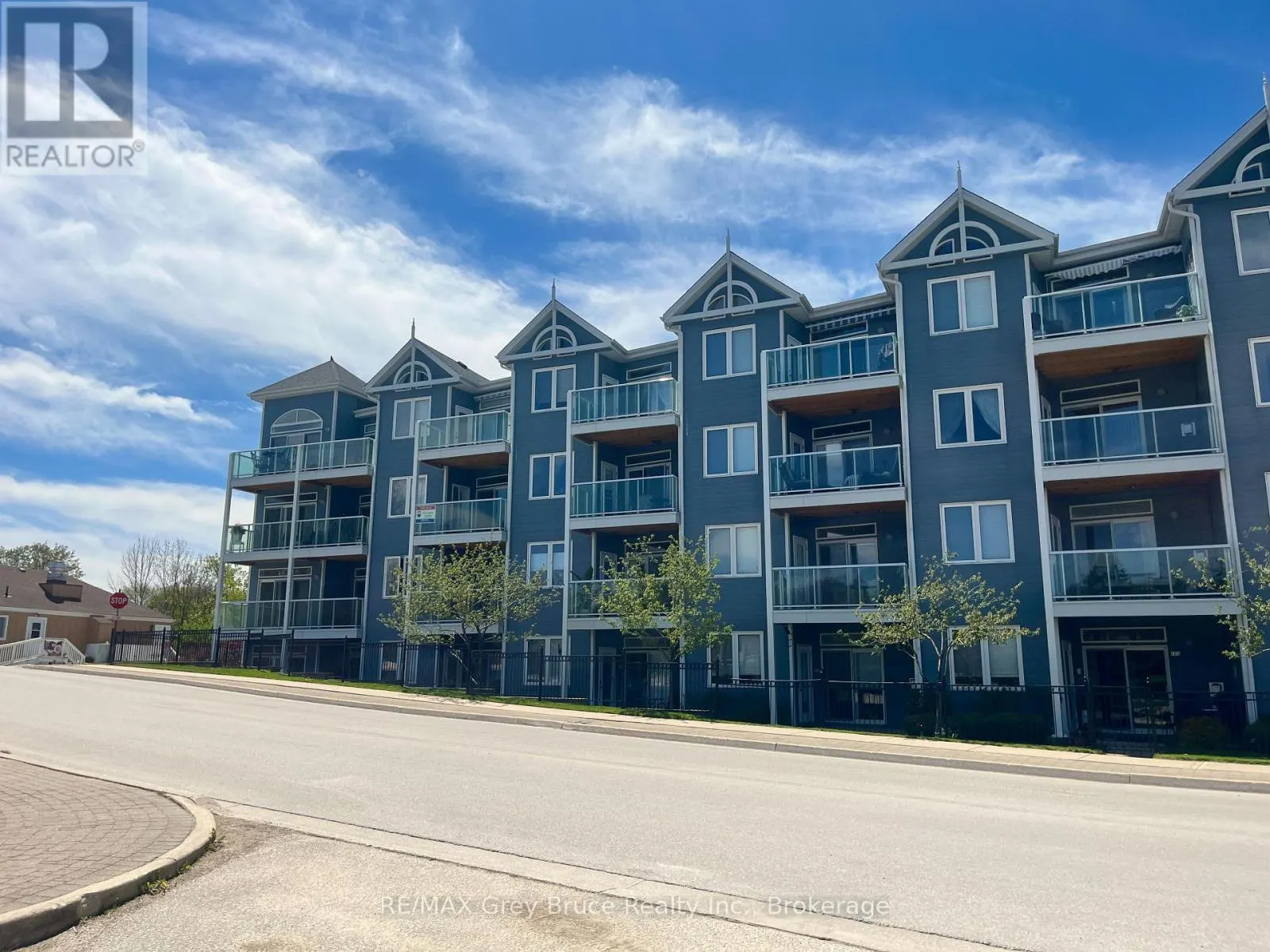 308 - 34 BAYFIELD STREET #308