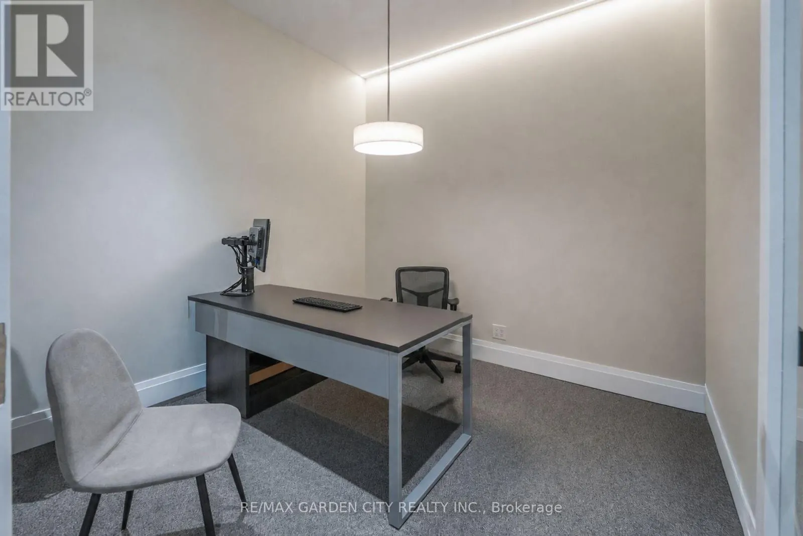4 - 4696 BARTLETT ROAD #4