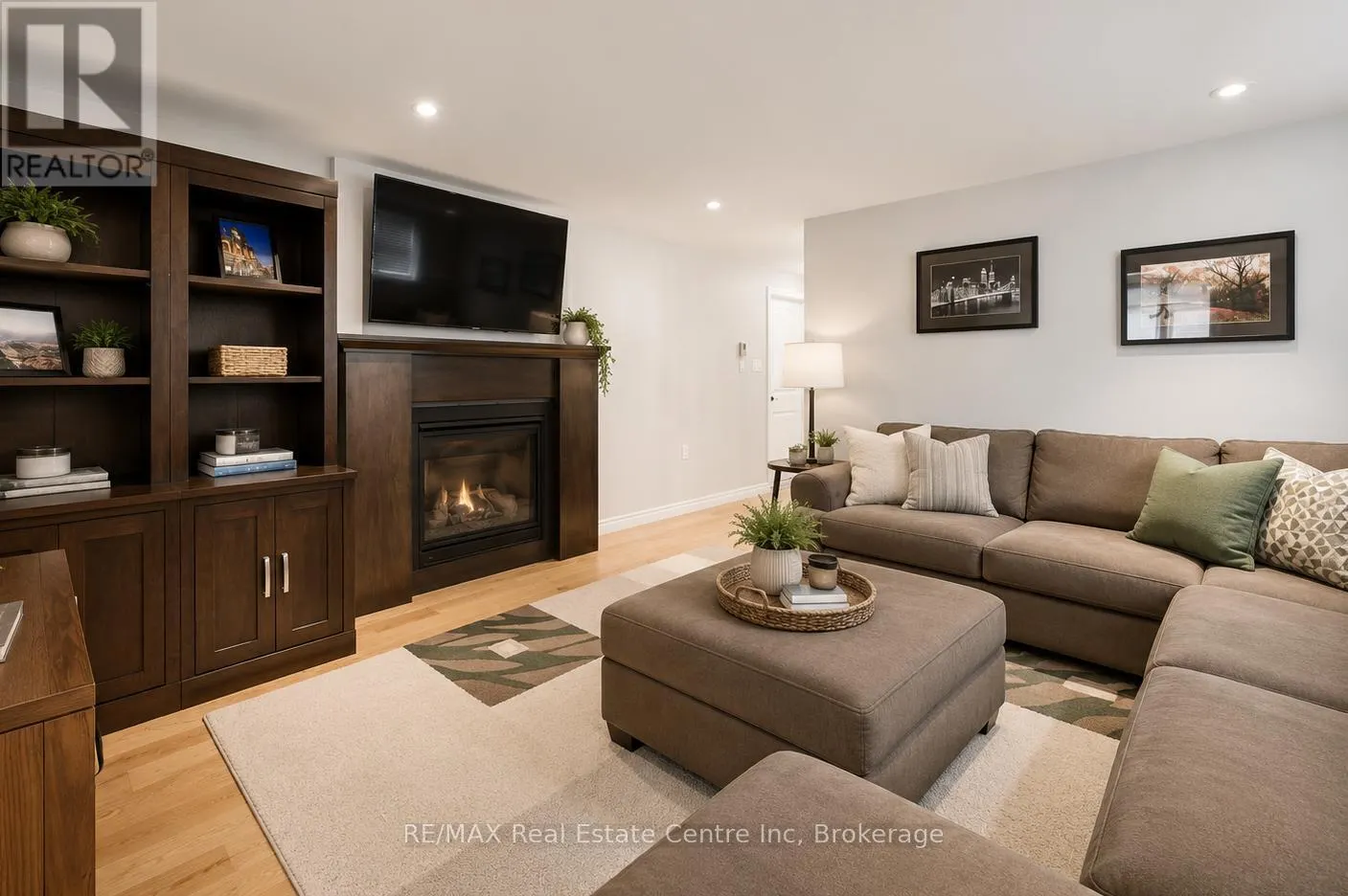 7459 BOYCE DRIVE