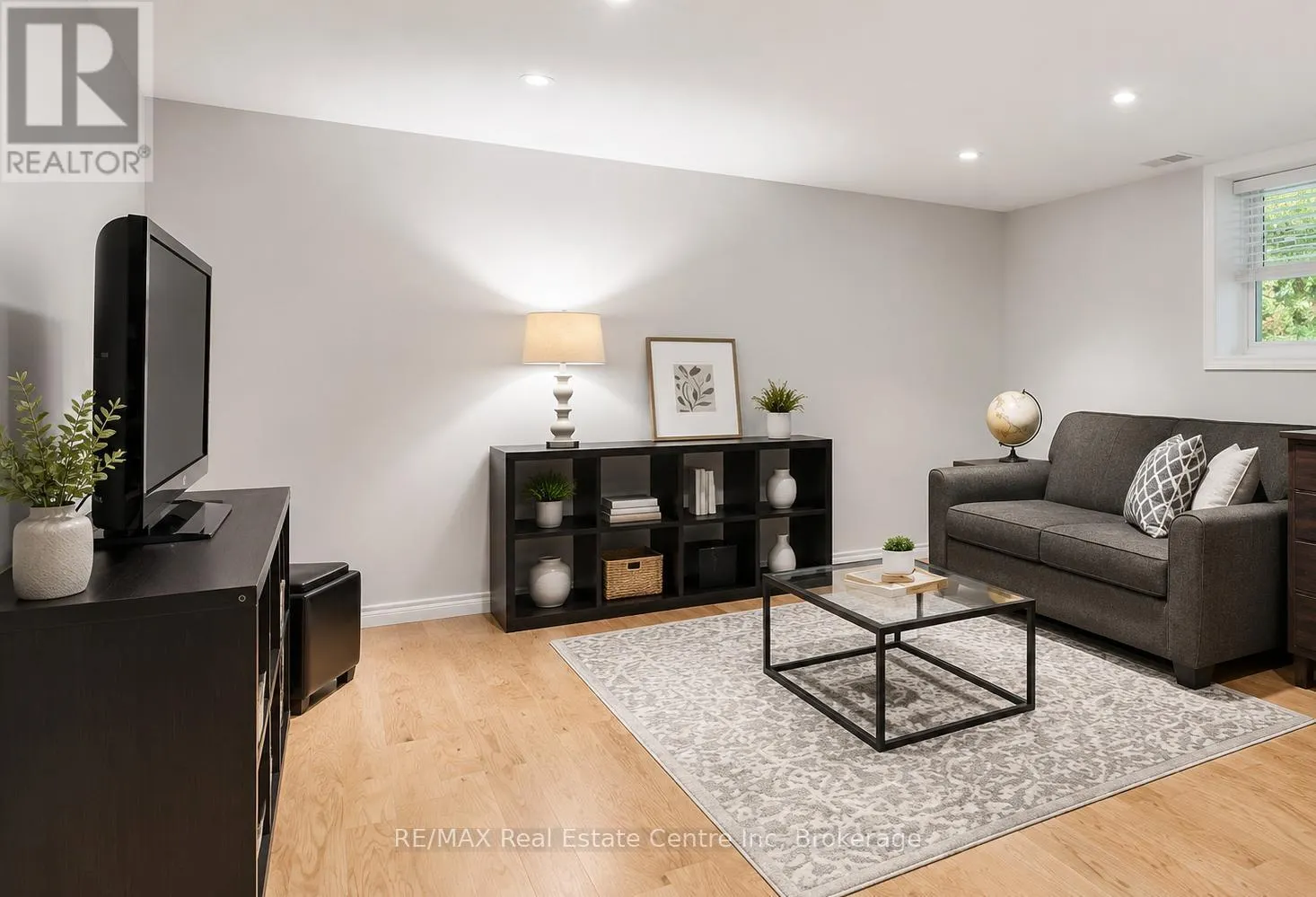 7459 BOYCE DRIVE