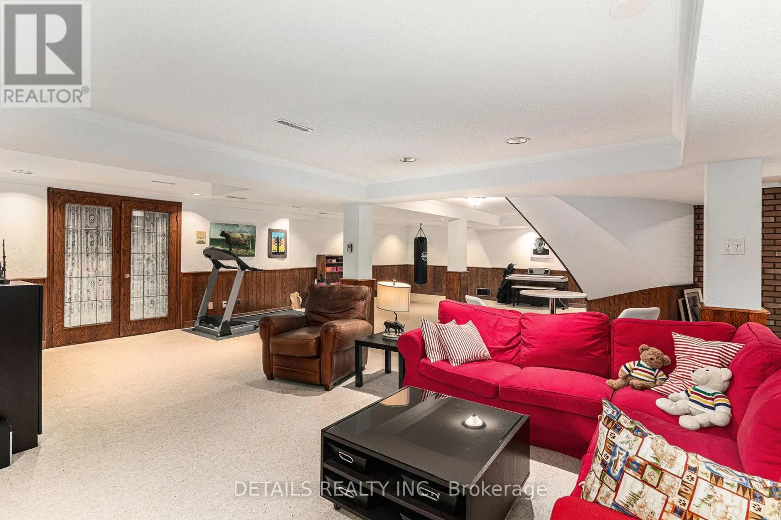 3 WINTERGREEN DRIVE