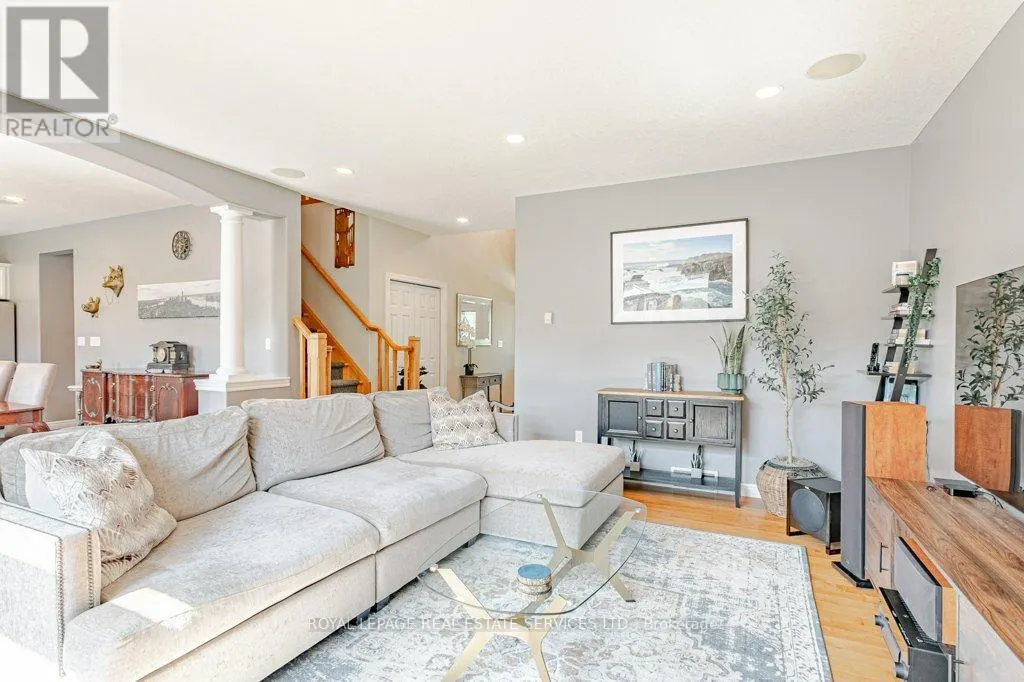 560 LAKEVIEW DRIVE