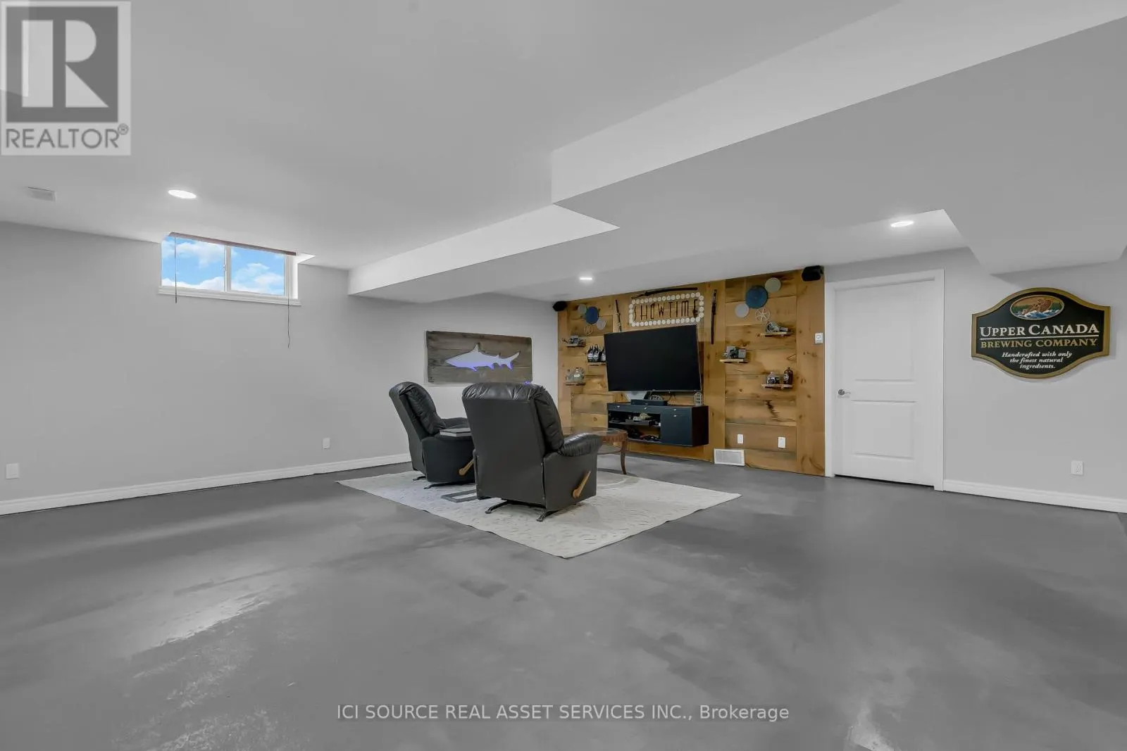 1378 TRADITIONAL TRAIL