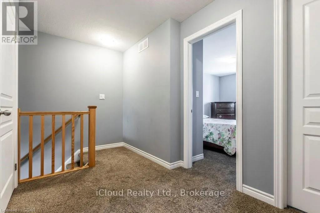 122 SUMMIT RIDGE DRIVE