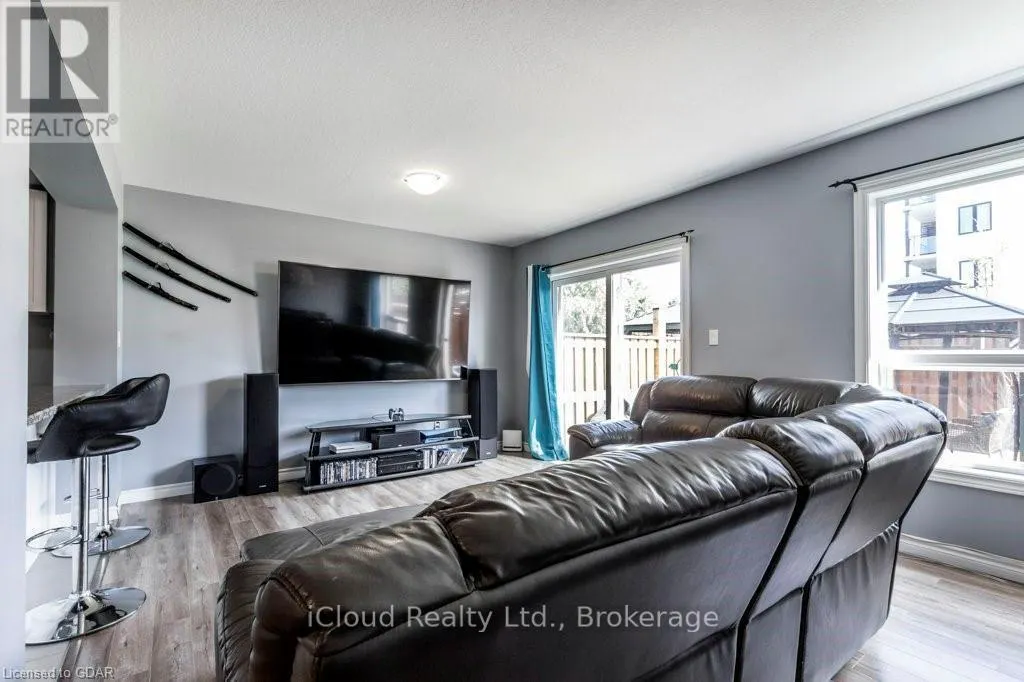 122 SUMMIT RIDGE DRIVE