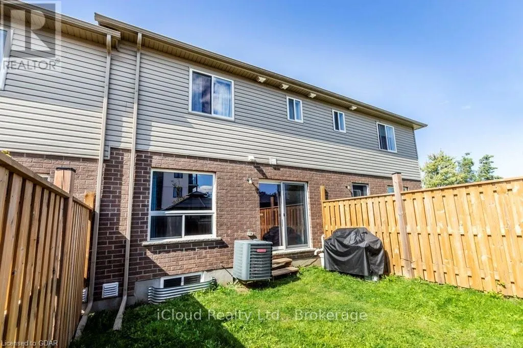 122 SUMMIT RIDGE DRIVE