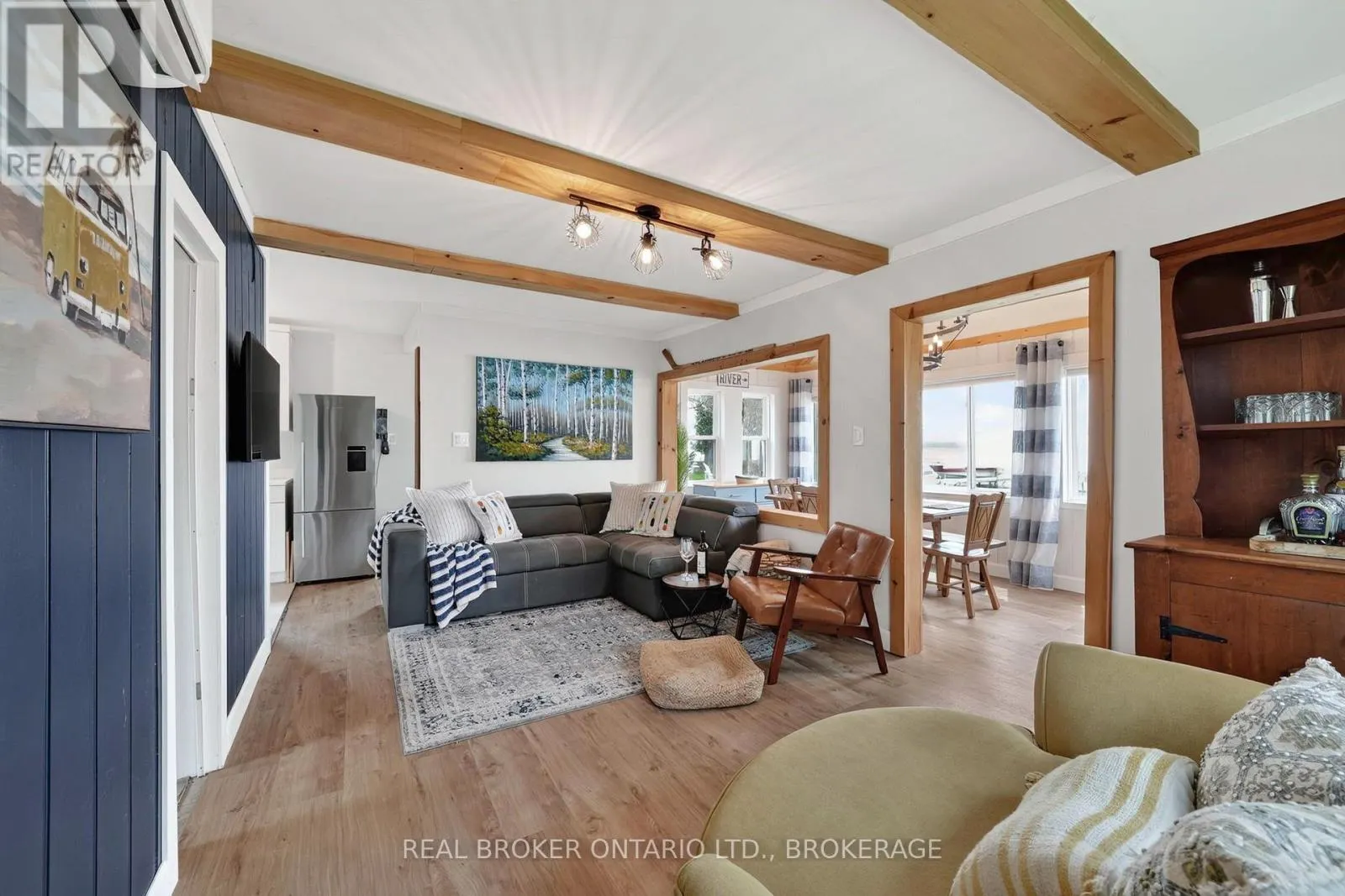 19 HAMILTON ISLAND ROAD