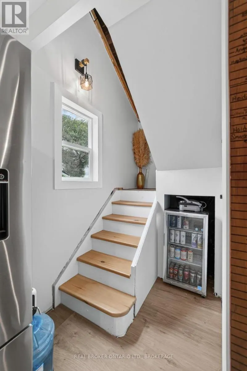 19 HAMILTON ISLAND ROAD