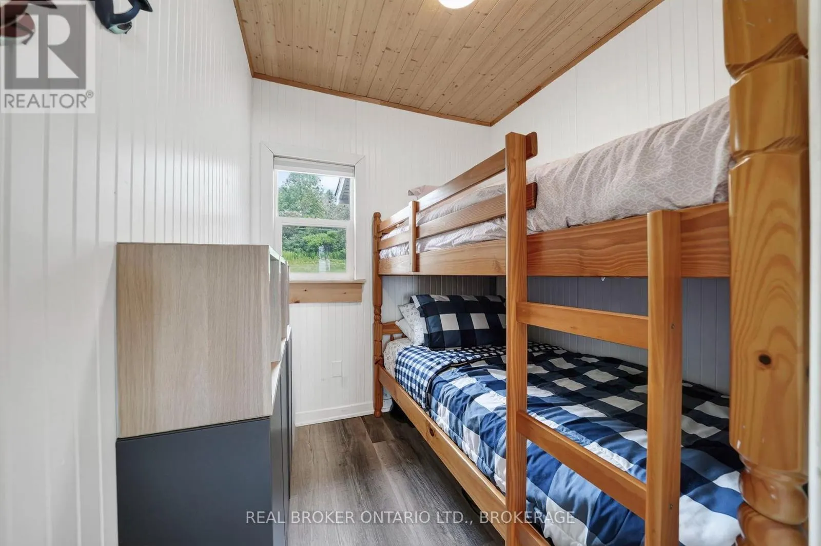 19 HAMILTON ISLAND ROAD