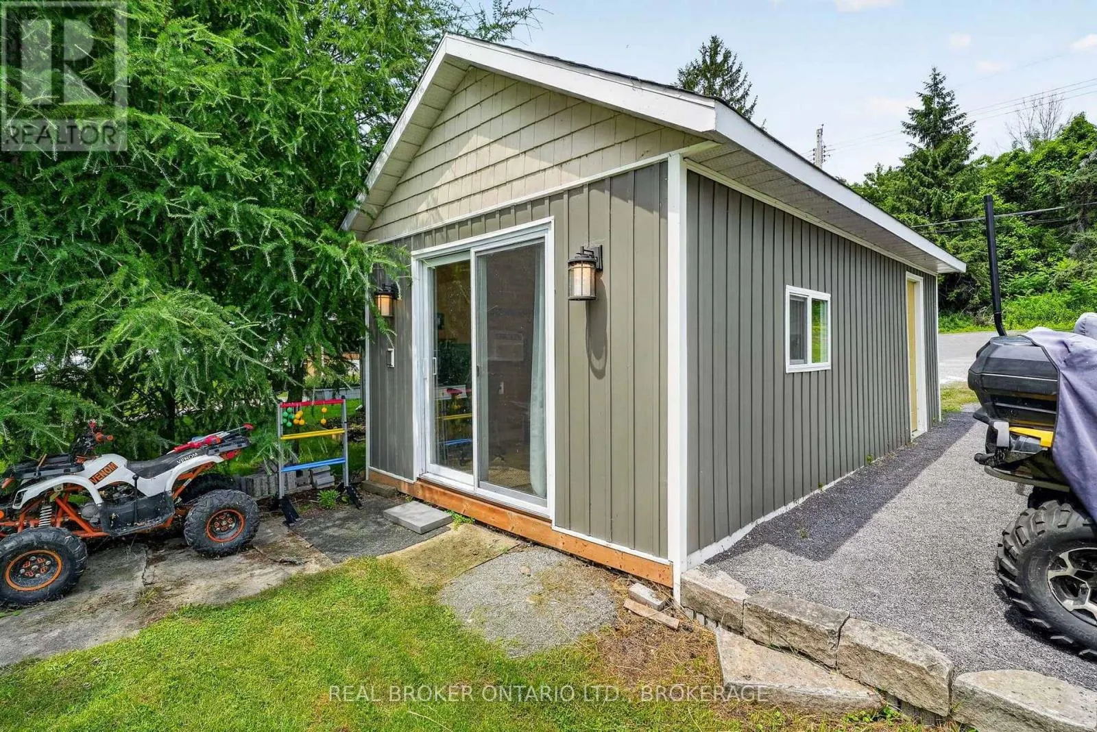 19 HAMILTON ISLAND ROAD