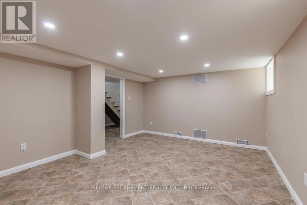 5701 DORCHESTER ROAD