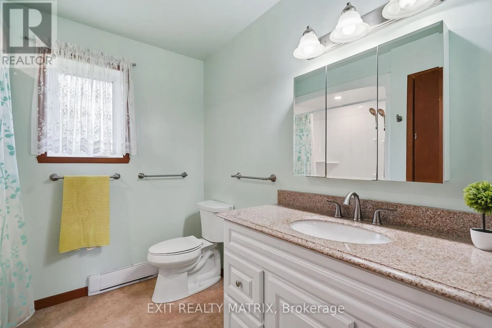 18203 KENYON 19 CONCESSION