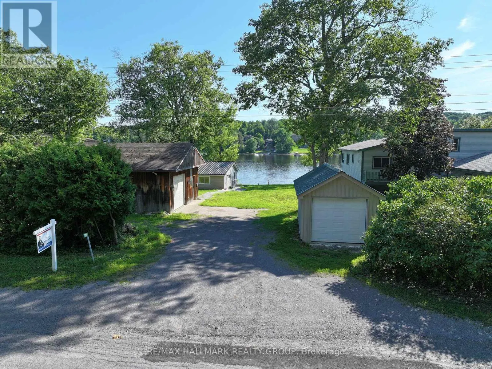 1114 BAYVIEW DRIVE
