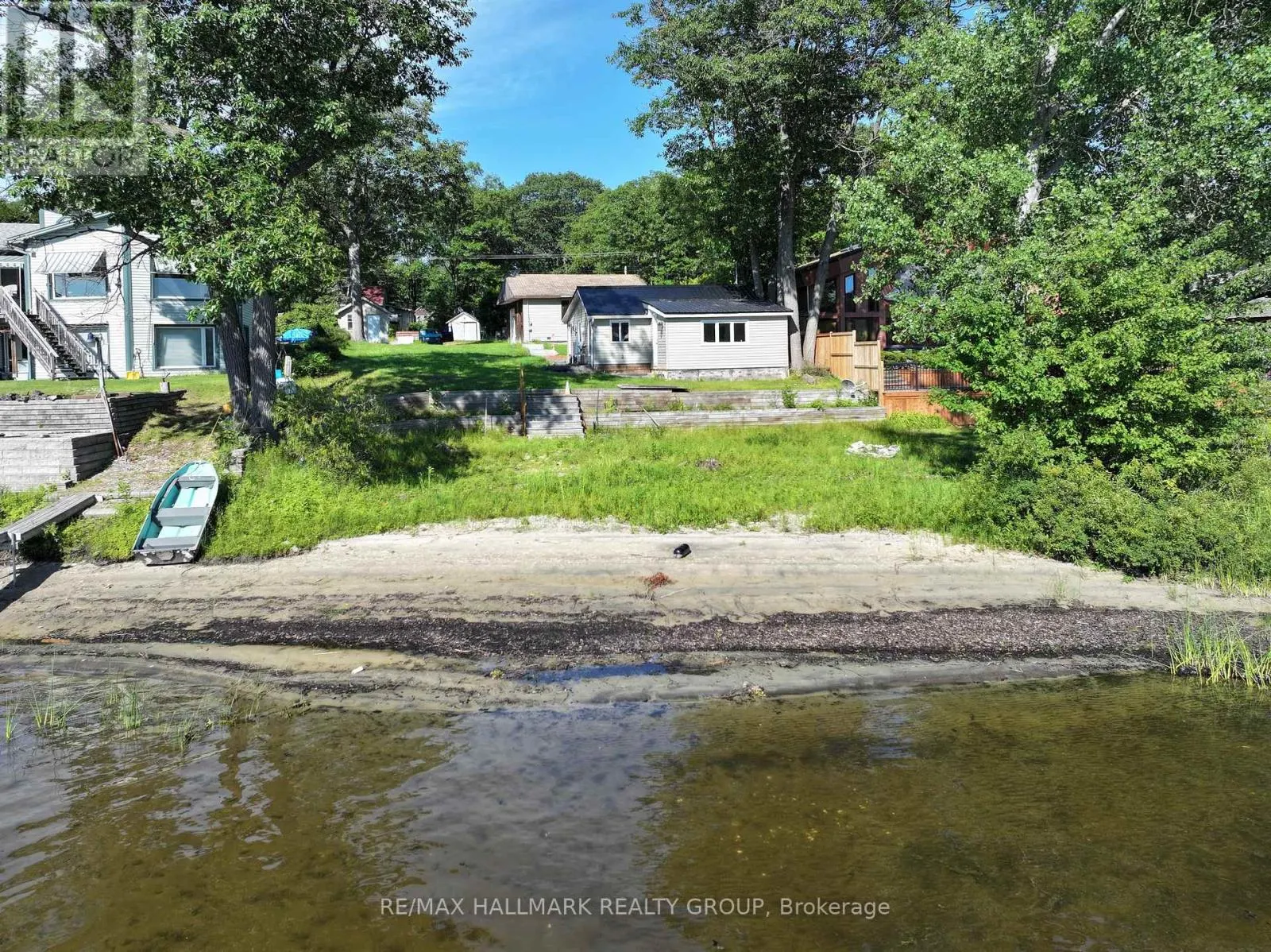 1114 BAYVIEW DRIVE