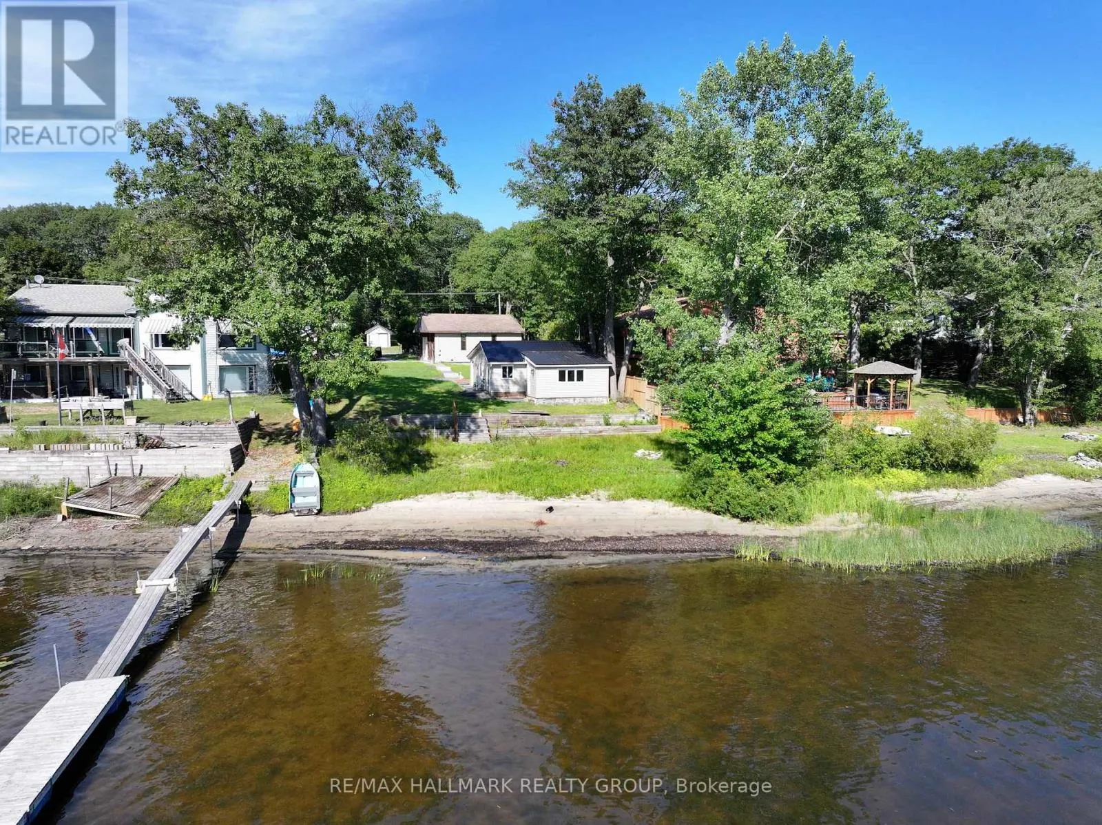 1114 BAYVIEW DRIVE