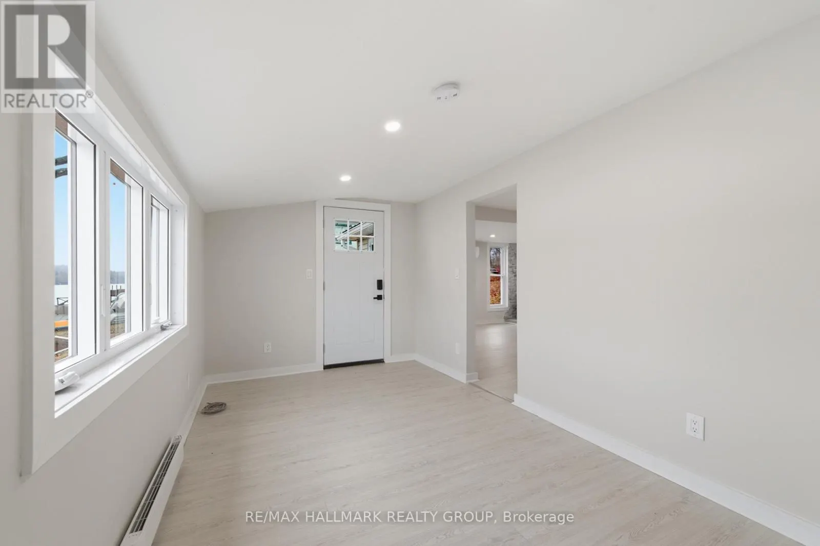 1114 BAYVIEW DRIVE
