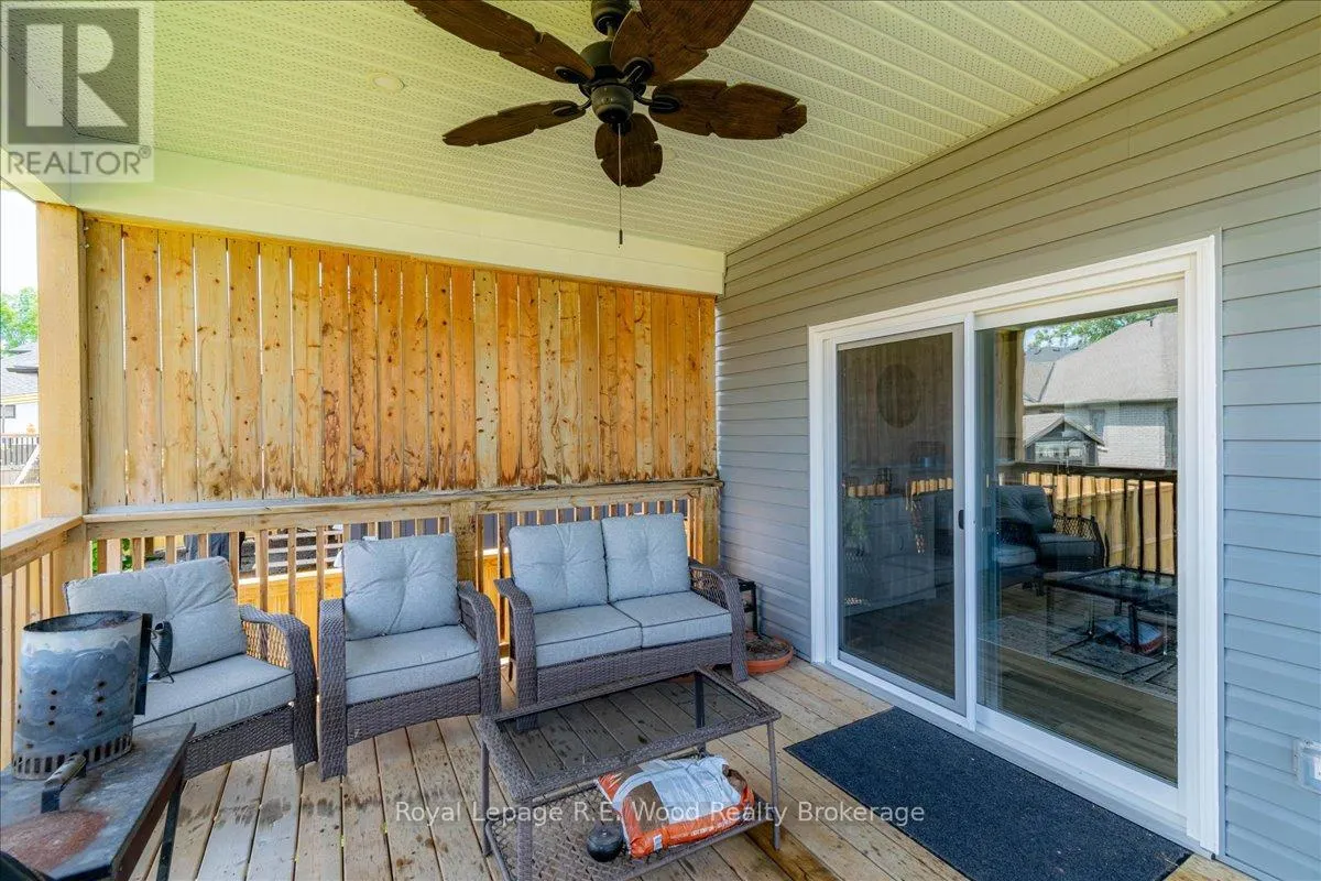 72 TRAILVIEW DRIVE E